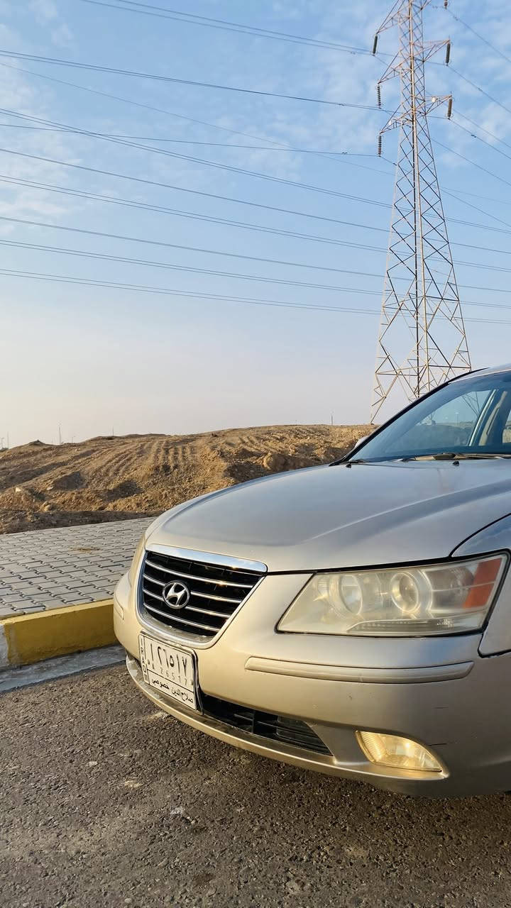 السلام عليكم
سوناتا 2010وارد أمريكي 

محرك 2400cc المرغوب 

مواصفات نص فول تحكم ستيرن 

ويل كب كروم قياس 17

ضررها 3قطع

السعر:118وبيها مجال بسيط

رقم صلاح الدين الماني بأسمي تحويل ثاني يوم

غير متواجد ع ماسنجر 

للتواصل الاتصال على رقم صاحبها  :***********
