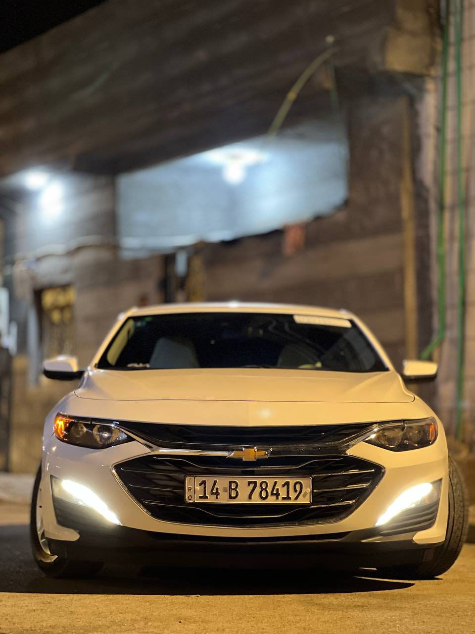 🚗 للبيع - شيفروليه ماليبو LT موديل 2024
السعر 155 وبيه مجال 
وارد امريكي قطعه وحده تبديل 
رقم بصرة باسمي تحويل ثاني يوم 
🔧 المواصفات:
 • المحرك: 1.5 لتر تيربو (1500 CC)
 • ناقل حركة أوتوماتيك
 • فئة LT السيارة فول عدة الفتحه 
.•قفل سرعه +تحديد مسار 
 • تشغيل بصمة + دخول ذكي
 • شاشة لمس 8 إنش
 • كاميرا خلفية
•ويا كب اصلي 
 • حساسات خلفية
 • بلوتوث + USB + أبل كاربلاي / أندرويد أوتو
 • مكيف أوتوماتيك
 • جنوط ألمنيوم
 • مصابيح LED نهارية
 • أنظمة أمان: ABS + الثبات الإلكتروني + وسائد هوائية
توقف ذاتي رادارات محيطيه 

 • السيارة نظيفة جداً من الداخل والخارج 
السيارة بل كارتون وبل عافيه ع الي يأخذه
العنوان:بصره قبله 
الاستفسار :***********
