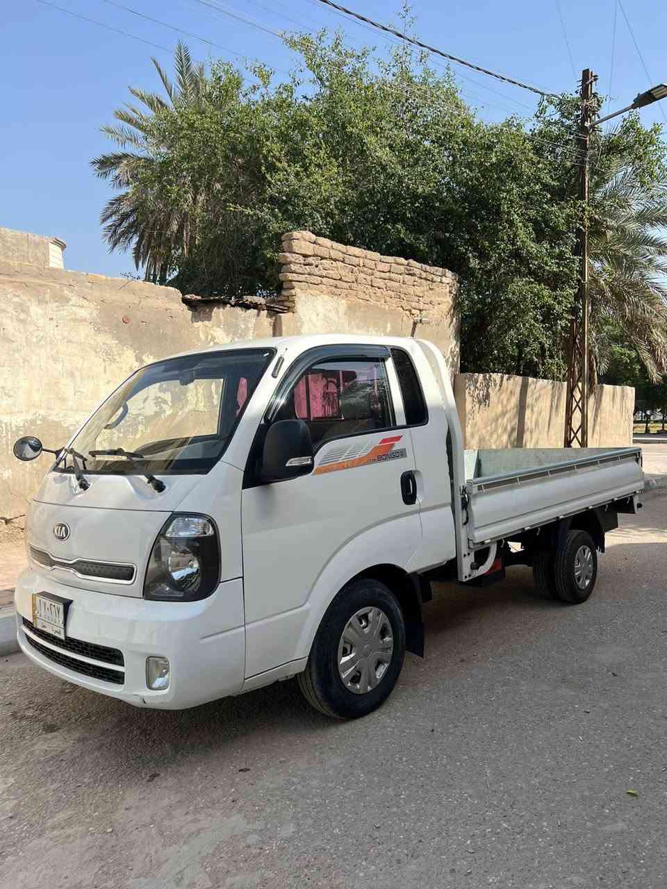 كيا بنكو مكفولة موديل ١٩مسكر اوتوماتيك كير مكينه حدادة شاصي رقم شاصي مكفولات رقم بصرة مكان بصرة سعر ١٣٠رقم راعي السيارة *********** ماشية ١٢٥
