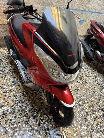 يالله بي سي اكس ياباني جيل الثاني موديل 18مكفولة من مكينه من كهربائيات ماشية 21اس نقص ماكو سعرهة 15$ورقة مجال قليل بس بيع بدون مراوس ***********مدينه الصدر عنواني
