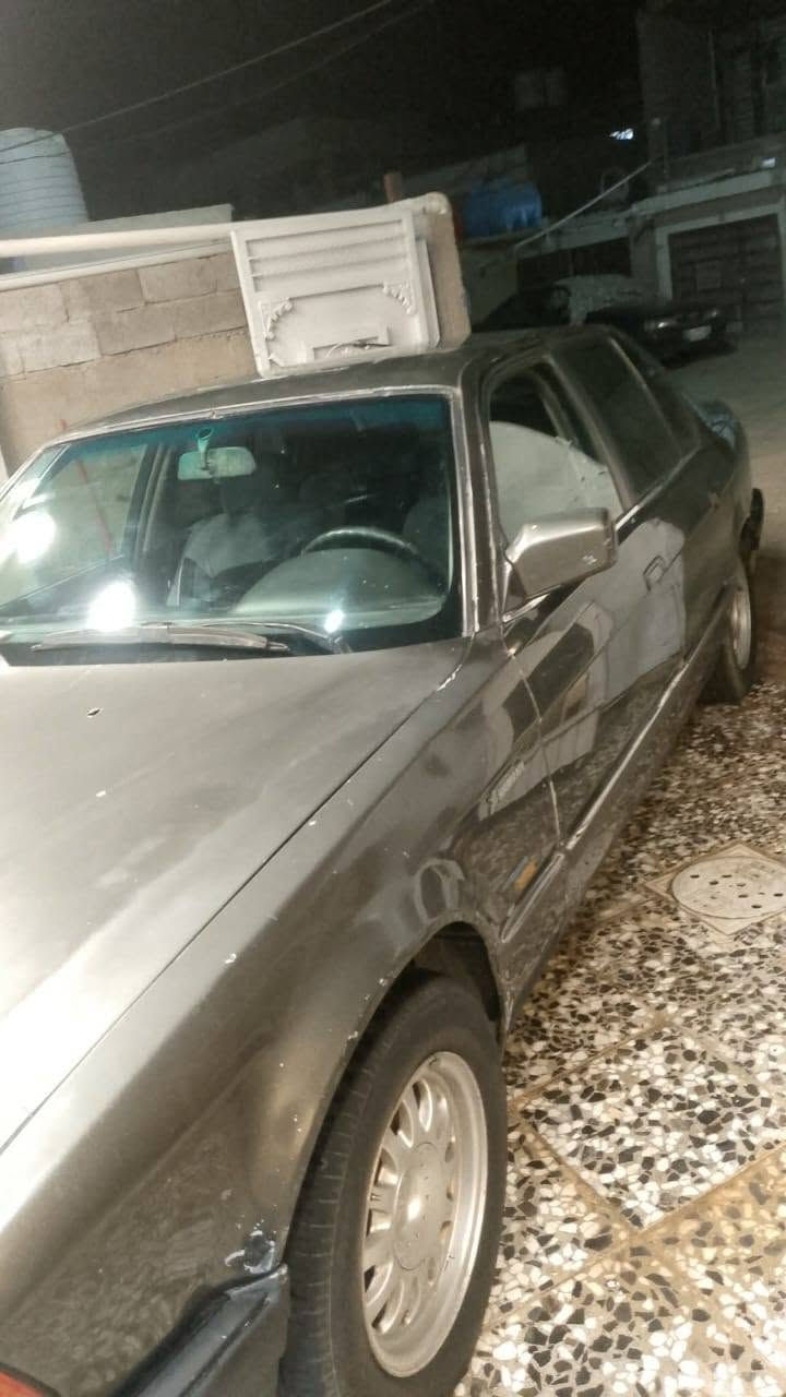 سلام عليكم بي ام ٧٠٠ كير عادي موديل ٩٠ كير مكينه خير من الله تبريد شغال حداديه جديده لبيع ٣٨ وبيه مجال مكاني بغداد ***********
