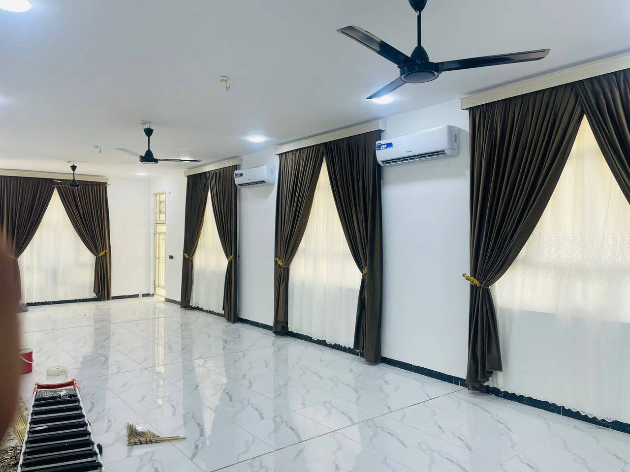 ستائر عبدالله. الچمالي 🌺🌺
نعمل بأجود أنواع الأقمشة التركية 🇹🇷
.
نقدم لكم مزيج من الألوان 🎨 لتكوين لوحة جميلة في المنزل  تناسب جميع الأذواق 😍
غايتنا سعادتكم ورضاكم ❤️
أقمشة
تولات
زيبرا
‏DK
إكسسوارات
وكافة مستلزمات الستائر

كادر متكامل
1 أخذ القياسات 
2 خياطة
3 تنصيب 
⛔ نوصلك لباب البيت ⛔
.
للتواصل والأستفسار مراسلة الصفحة أو الأتصال برقم 
***********
***********
🏠 العنوان 🏠
القاسم قرب الامام
