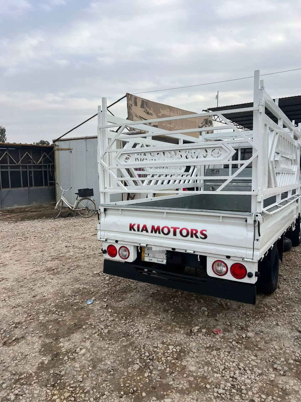 السلام عليكم
كيه حمل بنكو فحل 2017  رقم قادسيه مسكر دبلو جاف اصل للبيع سياره جديده وجاهزه مكفول كفاله عامه ماعده رشه صبغ بربع خلف العبري مقدار شبر وباقي السياره كفاله من كلشي مكينه بلاديه محجر وكامل السعر 138$ وبيه مجال بصيط مكان السياره بابل متحتيه ***********/***********
