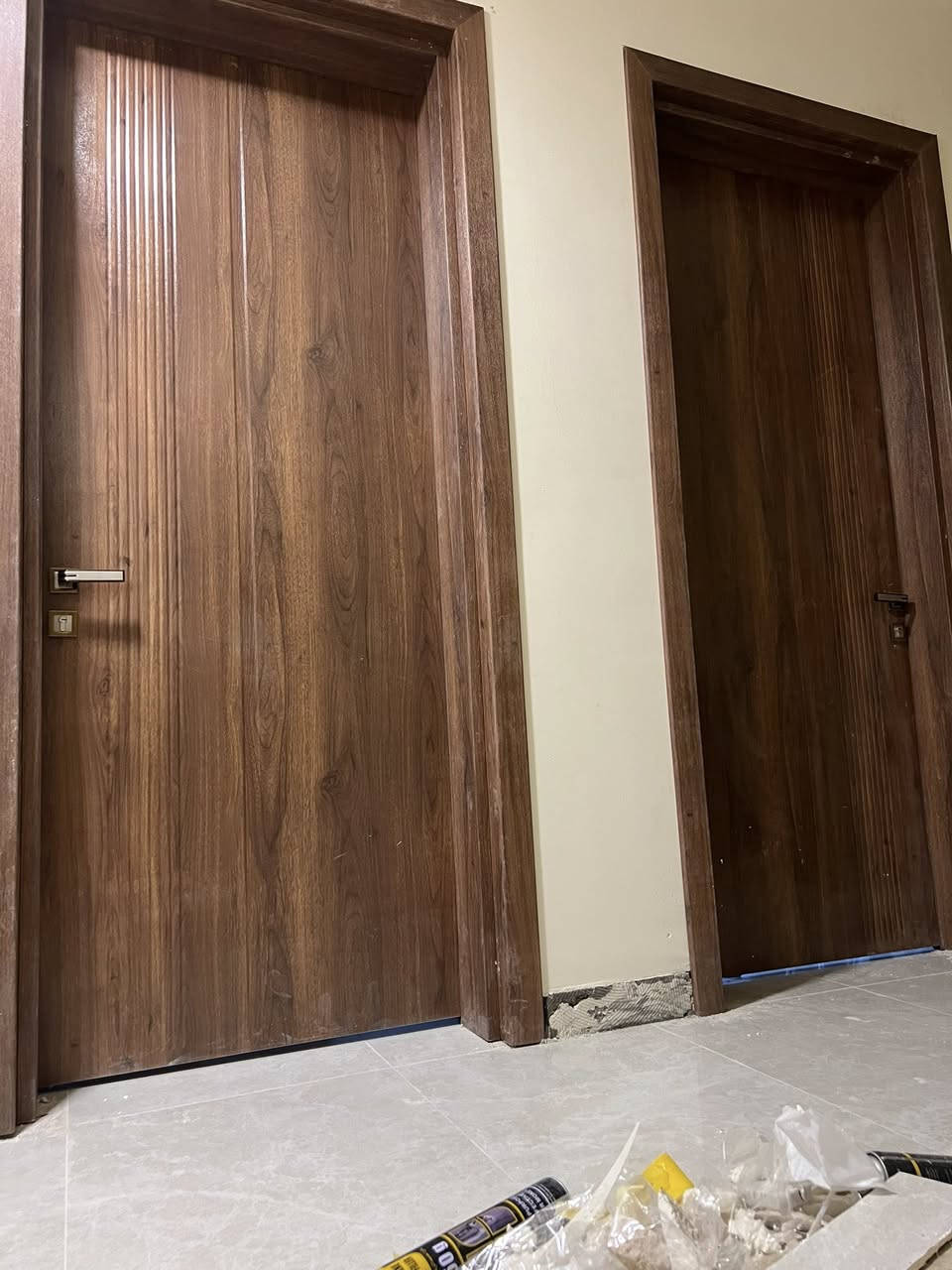 الاسطه بسأم معرض السنديان يقدم لكم افضل أنواع الأبواب الصيني والتركي من الموديلات الذي تلامس ذوقك الجميل زورو موقعنا شارع الهادي ***********  الاسطه بسام
