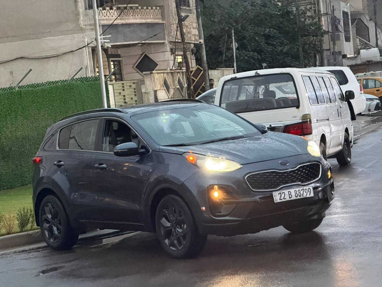 السلام عليكم 
————————
للبيع 
سبورتج أمريكي  
موديل 2021
محرك 2.4 
—————————————
بانوراما 
شفتات بالستيرن 
كشنات جلد + كشنات تدفئة 
فور ويل 
تبريد قطعتين 
رادار قيادة 
رادار تصادم 
توفق ذاتي امامي خلفي 
ستيرن حرف D 
مري شفط 
اشاير بالمري 
3 انضمة قياده 
ماشية 44800 ميل 
لايت وبك لايت لد بلادي 
—————————————————————-
سياره وارد امريكي 
 صور الحادث بالمنشور
( السيارة بيه نص بنيد صبغ فقط))
(( رقم أربيل تريدتحويل تريد وكالة))
(( السيارة بدون ايرباك ))
—————————————————————
مكانه :- بغداد  
السعر :- 180 بيه مجال 
اتصال :***********
