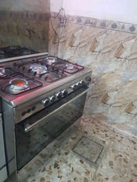 طباخ نضيف كلش مصري سعره 200العنوان ابوب الشام يم معمل الغاز 0770798635...
