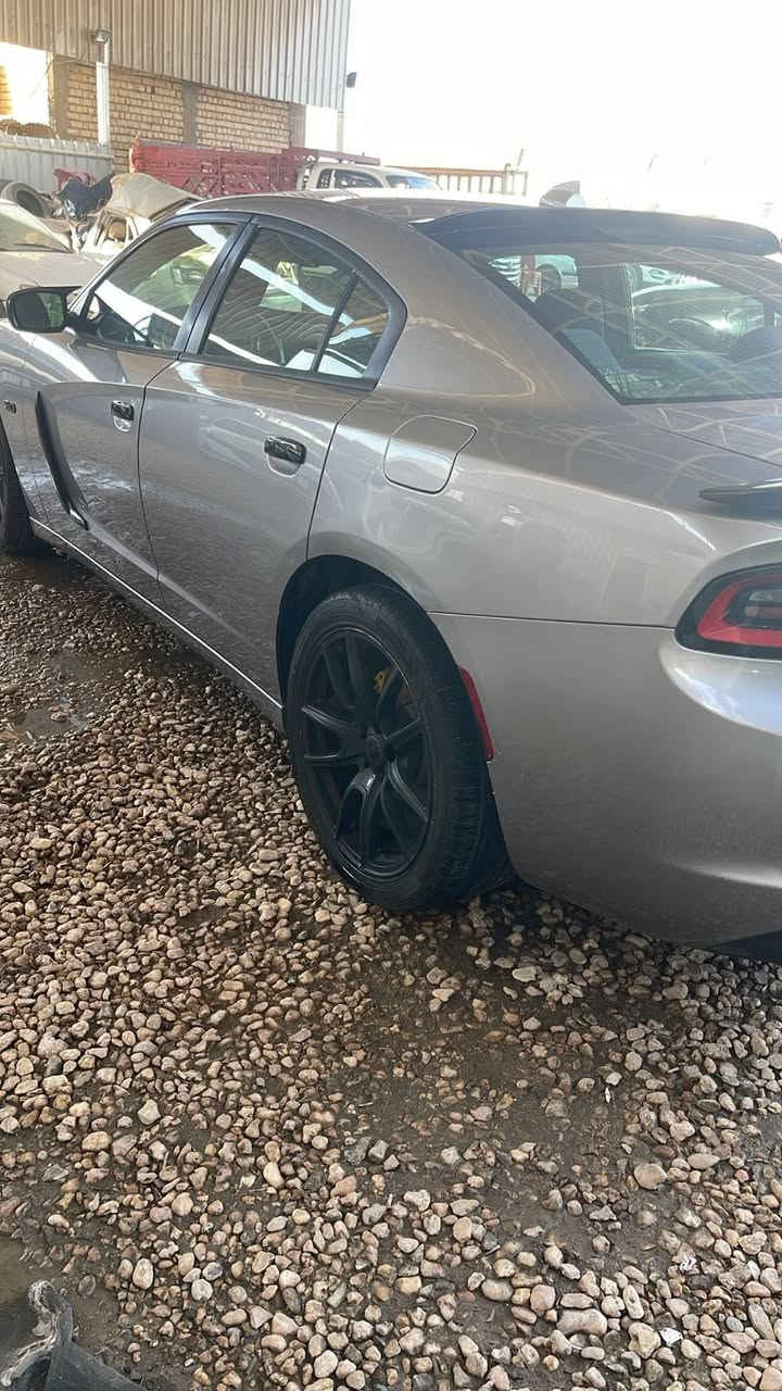 السلام عليكم 
جارجر 2016 
مواصفات sxt 
السياره وارد امريكي كلين عدا بارد شبر بالجاملغ الايمن 
السعر :17500 
***********
