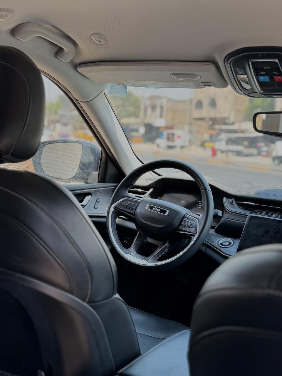 السلام عليكم
جيب كراند شيروكي 2023 ماشية 42 اللف كيلو صور الحادث منشورة قطعة وحدة فقط مبدل اصلي ومصبوغ للمطابقة كشنات جلد وكهرباء وتدفئة وميموري
رادار امامي وخلفي وجانبي
شاشة كار بلي
قيادة ذاتية وتحديد مسار
السيارة جديدة وبرغي نقص مابيهة ايرباك تكمة فقط السعر 325 ورقة
مكاني الدورة او الكاظمية
***********
