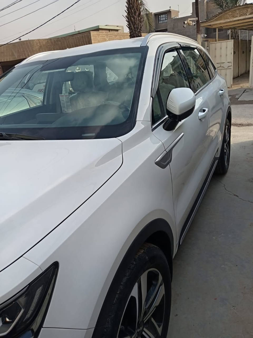 سلام عليكم
سورنتو 2022خليجي فول 1/1 رقم بغداد دولي باسمي تحويل مباشر 
مكفوله من كلشي ماعايزه برغي سياره جاهزه استعمال بيت
بيه فقط بارد بل جاملغ جهت الصدر بدون صبغ
المواصفات
بصمة دخول ذكي
صندوق ذكي كهرباء
7 راكب 
3 قطع تبريد 
داخل اوفايت 
فور ويل 
كيرماوس 
6سلندر مكينة 3500
شحن وايرليس
شاشة ابل كار بلي 
منافذ شحن 
لدات امامي خلفي 
كراسي كهرباء 
كشن حار بارد 
هاند بريك بصمة 
وضعيات قيادة مختلفة
وبعد بيها هواي مواصفات 
السعر 300$ وبيه مجال 
الاستفسار اتصل ***********
