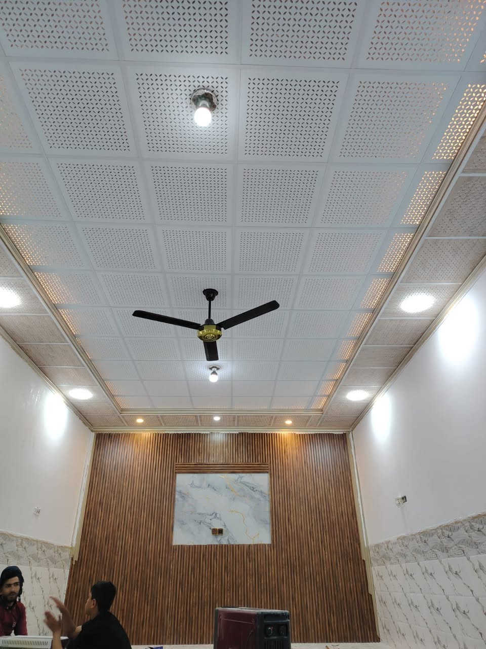 السلام عليك ورحمه الله 
الصلاة والسلام على رسول الله 

كادر عمل ترميم وتصليح المنازل القديمة 
. تصليح وصبغ الجدران 
. عمل وترتيب وجهيات منازل 
. ديكورات جبسن بورد
. ديكورات سقوف ثانوية 
. ديكور بديل رخام وبديل خشب وبديل الحجر
. كادر لبخ اسمنت + اسطار جص 
ومن الله التوفيق


**إذا كنت صاحب هذا الإعلان وتريد حذفه لأي سبب، رجاءا أرسل رسالة إلى الدعم الفني**