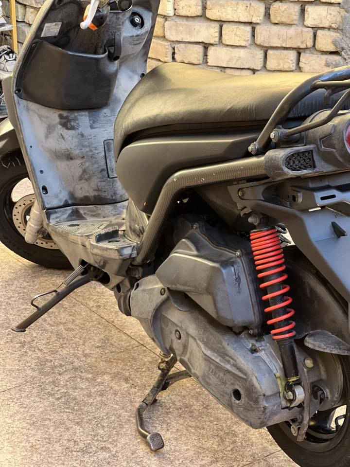 هاي الحلوة للبيها دراجة كفال عامة تجي تفحص اذا مفتوحة تاخذها بلاش دراجة شلعة ومعدل لون برتقالي مغلف اسود طافي بلاد دواخل ملح كلجات بيها شك كاع شاصي كاربون فايبر نكرة سلف دراجة تخبل منفيس ووياها دراجة بلادية ومناقصها شيء صارلها اقل شهر طالعة رمبة مكان ناصرية مركز للتواصل خاص او على رقم***********
