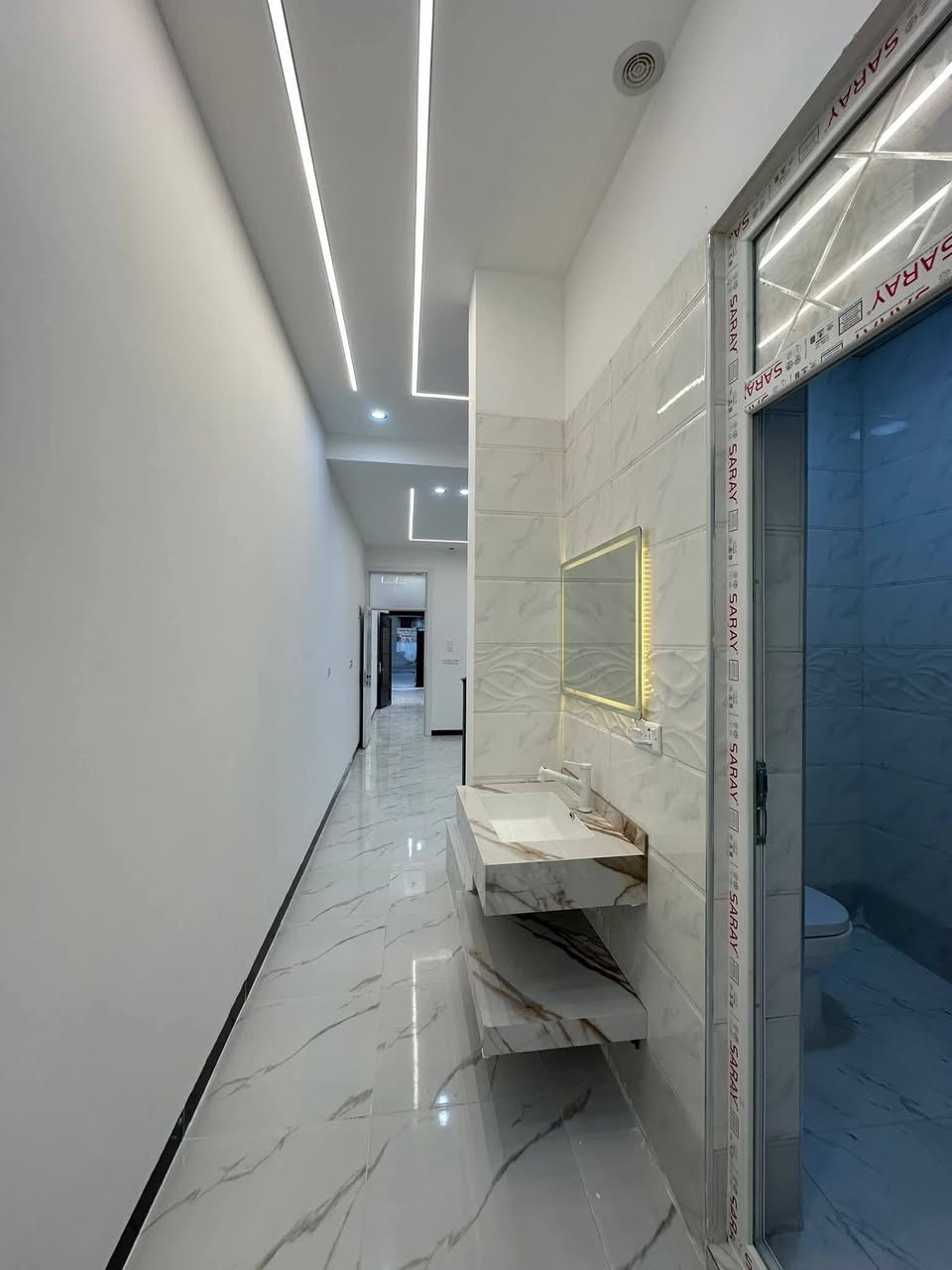 دار للبيع 107م فول حي الاسرى ع شارع 20 طابو قرب اسواق جبار 
***********
