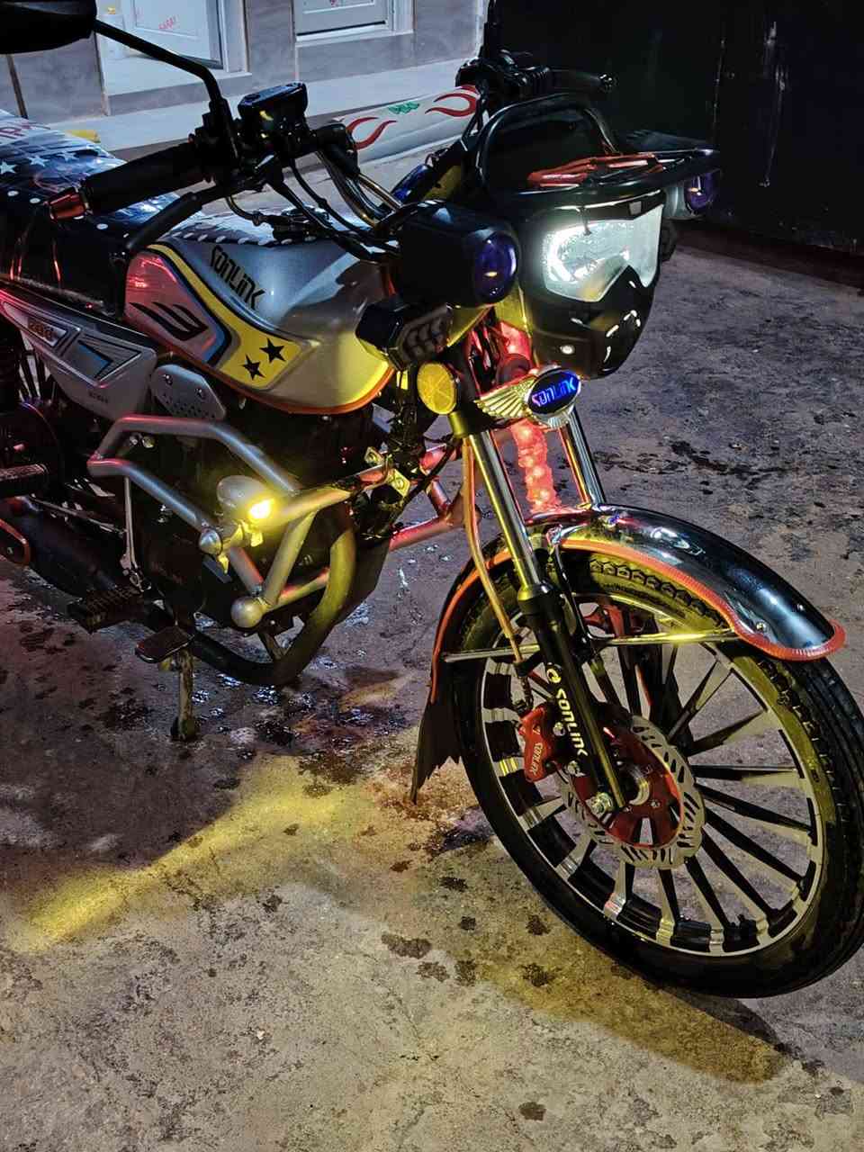 سلام عليكم دراجه زنجيل محرك 200 موديل 2024شكل 2025 دراجه نضيفه  هاذ رقم تلفوني الشراي يتواصل وياي وصلت 875


**إذا كنت صاحب هذا الإعلان وتريد حذفه لأي سبب، رجاءا أرسل رسالة إلى الدعم الفني**