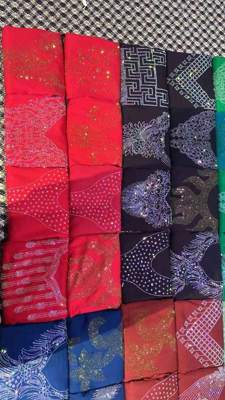 ‎سڵاوتان لێبێت  تەنها بەجوملە بەردەستە
‎مەكسی تایبەت بەقوماشی مەتاتی ئەسڵ نەدوراوە ٢ مەتر و چارەك
‎ئێستا بەردەستە نقێمی ئەسڵ
‎ئەم مۆدێلانەبەردەستە هەچكەس ویستی نامەبنێرێت لەخزمەتیام
‎مۆدێلی زۆر زیاتریشی هەیە


**إذا كنت صاحب هذا الإعلان وتريد حذفه لأي سبب، رجاءا أرسل رسالة إلى الدعم الفني**