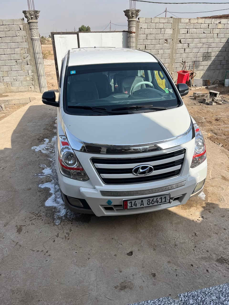 السلام عليكم ستاركس للبيع موديل 17كفاله  عامه شويه صبغ بل جنطه الرقم بصره مكينه دبلو بباديه بسمي مكانها بصره هارثه السعر 255وبيها مجال ***********
