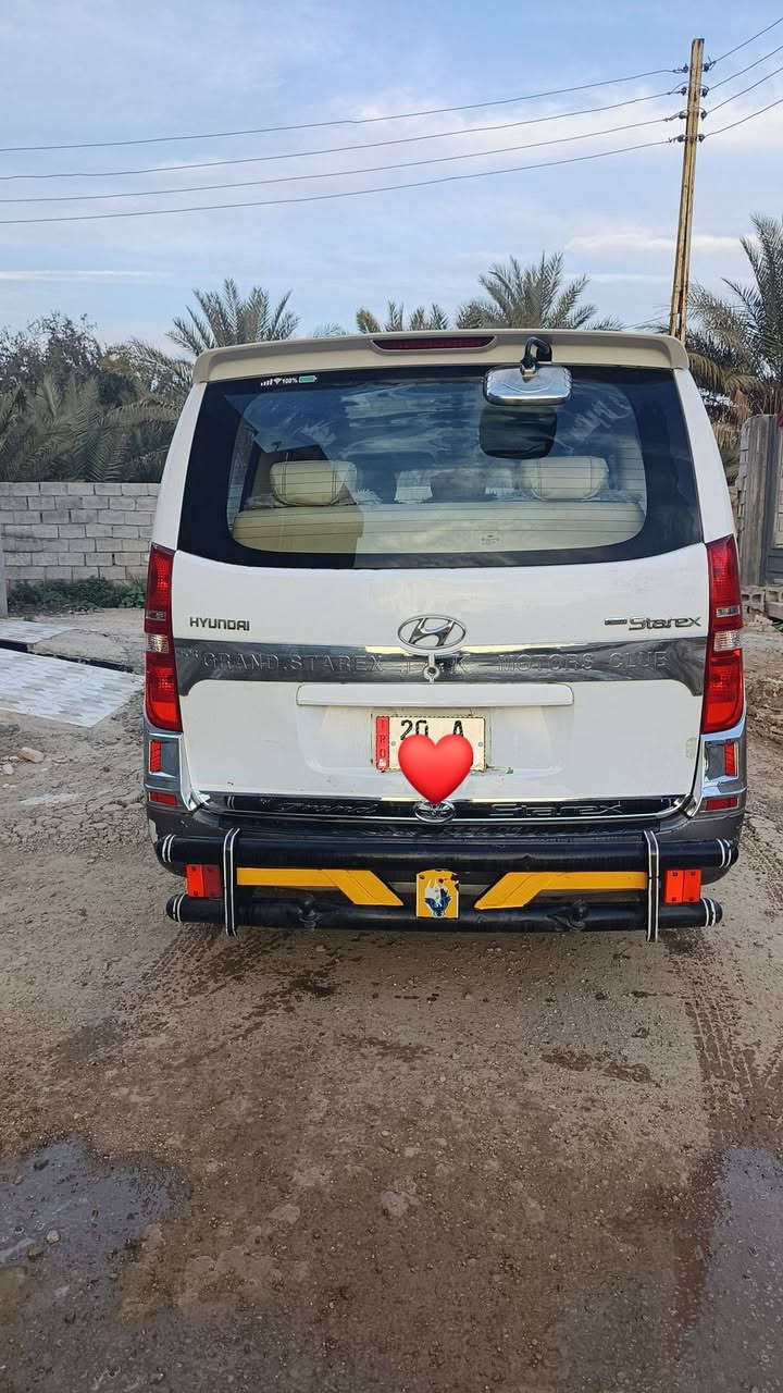 سلام عليكم ستاركس للبيع موديل 8
هزه جديده رقم دولي 
تخم تاير جديد 
مكينه كير خير من لله 
تبريد ثلج 
مكان ديالى 
السياره مكفوله كفاله عامه من الضربه 
السعر135وبيها مجال للشراي
الرقم‏‪‏‪***********‬‏
