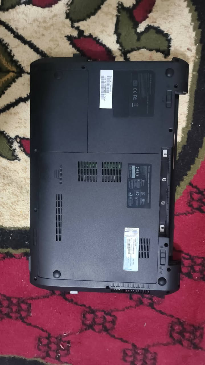 عندي لابتوب للبيع بسعر 110 الف فقط
هارد داخلي 256ssd قابل للتطوير 
رام داخلي 8ram قابل للتطوير 
شاشة حجم 15.6 انج +HD
جيل سادس core i5 وندوز 10 
الملحقات: 
-شاحنة الابتوب الأصلية
-كيبورد من شركة ريد دراكون Redragon RGB موضح بالصورة 
-مع جنطة لابتوب اصلية تحوي عدد كبير من الأغراض 
-يأتي معها رام داخلي 2ram كهدية
-ويد العاب بلوتوث جديدة للهاتف والابتوب 
-مشغل أقراص سي دي من شركة LG موضح بالصورة 
فقط ملاحظة: الابتوب لا يحتوي على بطارية مابيها تعمل مباشرة على الكهرباء 
للتواصل واتس اب وماسنجر موجود على الرقم *********** 
العنوان كربلاء المقدسة طويريج الهندية منطقة السياحي جرف ال بعامر اقرب نقطة دالة على الخريطة اسواق علي جلعوط 
اذا داخل كربلاء نتفق على مكان التقاء وتستلمها من عندي 
شكراً...
