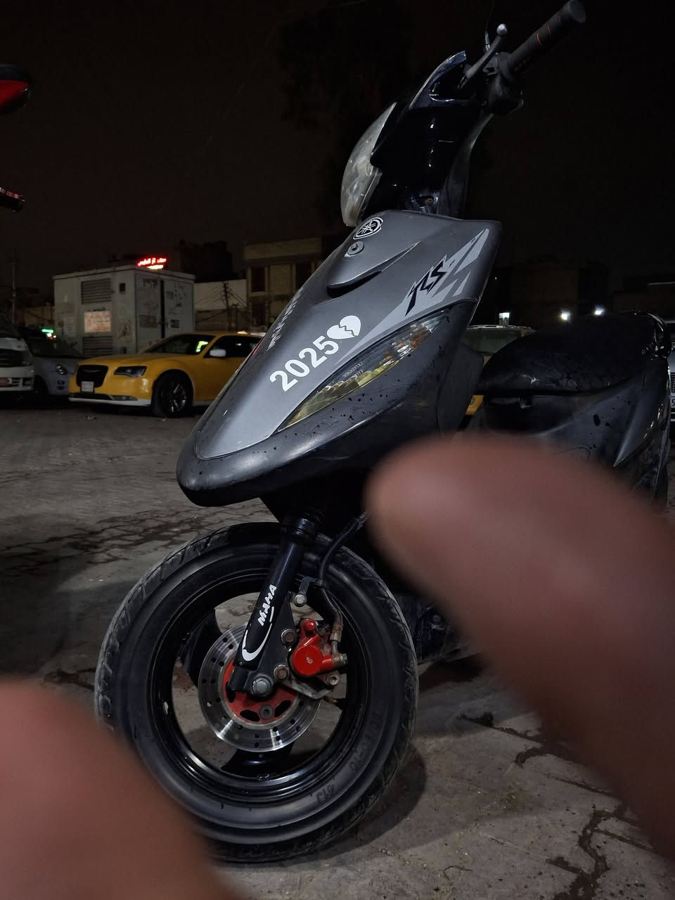 سلامو عليكم ماكس عدله دراجه كفاله عامه صارله ٦ اشهر نازله من الرنبه برغي ما مفتوح بيه مكاني مدينه الصدر رقم متوفر واتساب***********
