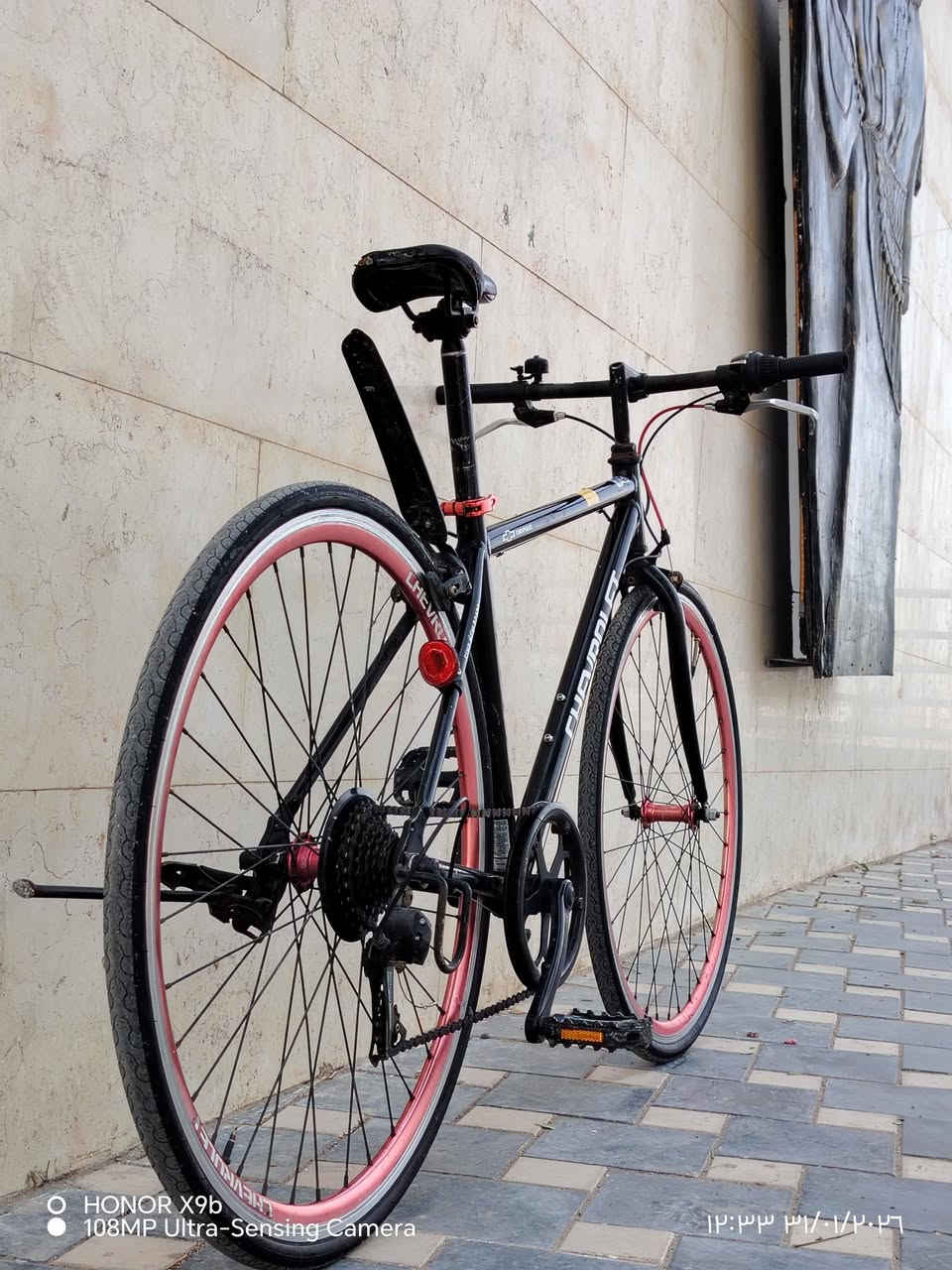 سلام عليكم
بايك c700من ماركه CHEVROLET المعروفه 
البايك صناعه امريكي 🇺🇲
البايك فول نضافه 
البارك معدن (المنيوم ) وزن ريشه 
البايك وياله المنيوم طبقتين 
حجم البايك 28 
كير سستم شيمانو 7نمر 
بريكات بلمكان 
بطيخات نحاس 
البايك طلقه 
سعره 125وبي مجال 
مكان بغداد الاعضميه 
للستفسار التوصل خاص 
او التصال ***********
