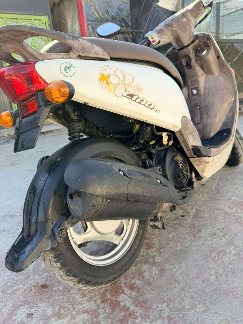 سلام عليكم دراجه فله للبيع رمبه نازله بشهر 12يوم 26 دراجه احلا من لصوار مكفوله من كلشي سعر مليون و 50 وبيهه مجال لطيبين لعنوان بغداد بلديات شارع مصرف لرقم ***********
