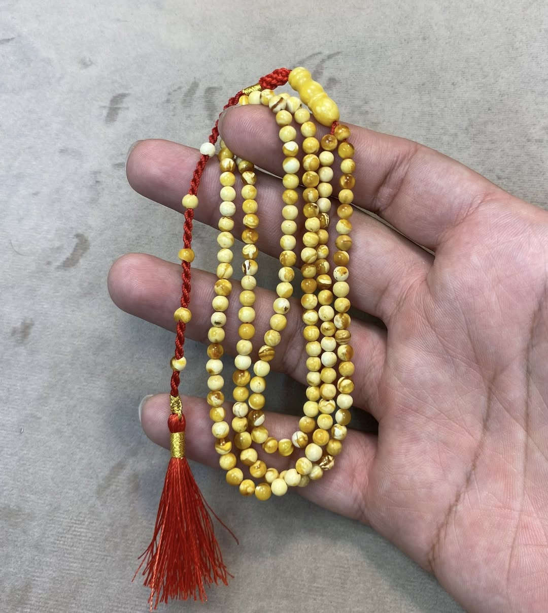 مسباح كهرب بولندي شجري حجر حر طبيعي مسباح ناعم جدا وزن صافي 7 غرام عدد الحبات 155 حبة قياس الحبة 4.5 ملم متوفر توصيل لجميع المحافظات السعر على الخاص رجاءا 🪬💎💍💎💎💍❤️❤️💎


**إذا كنت صاحب هذا الإعلان وتريد حذفه لأي سبب، رجاءا أرسل رسالة إلى الدعم الفني**