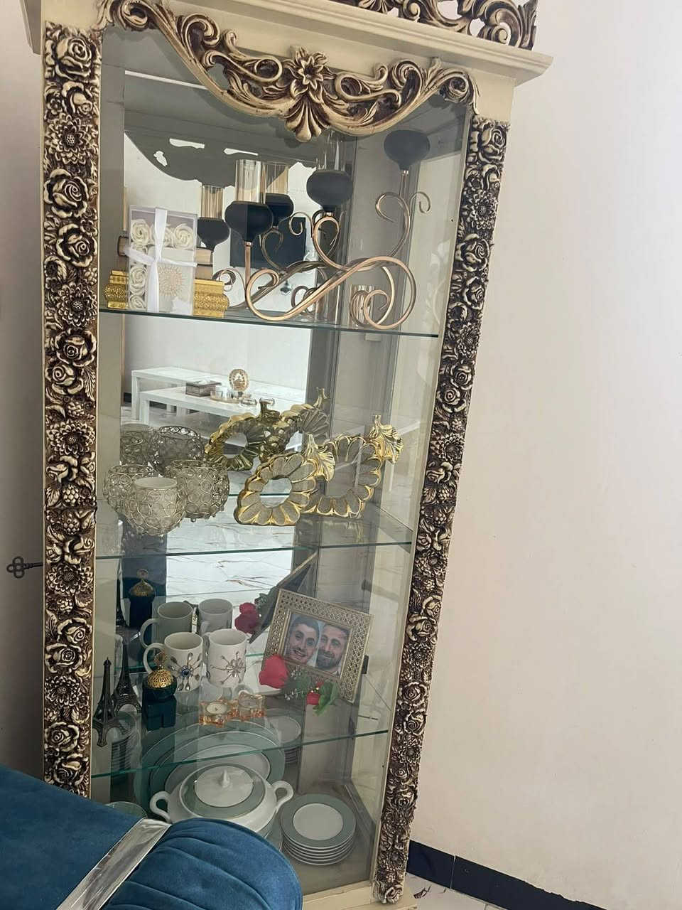 باترينا ١٠٠
تخم ١٥٠
براد مي ٦٥
ميز طبلات ب ٢٠٠
سنك مع كاونتر ٢٠٠
كاونتر خشب ثقيل ٥٠٠


**إذا كنت صاحب هذا الإعلان وتريد حذفه لأي سبب، رجاءا أرسل رسالة إلى الدعم الفني**