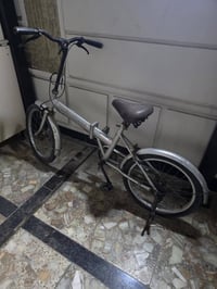 بايسكل مع كاونتر بيع مستعجل ب١٠٠ مكان بغداد ماعندي توصيل 07713679940