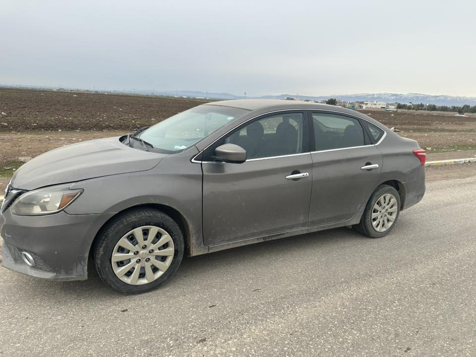 نیسان سنترا مودێل 2017بەس پارچە سبوخ بەبی لیدان و ناوگرتن هەموو شتیکی بەشەرتە گێر و مەکینەو تەقەو رەقە  sv  10 وەرەقە و نیو غرامەی لەسەرە پاش معاملە بۆت دەگرینمەوە بۆ زانینی نرخ نامە بنیرە یان پەیوەندی بکە 
***********
