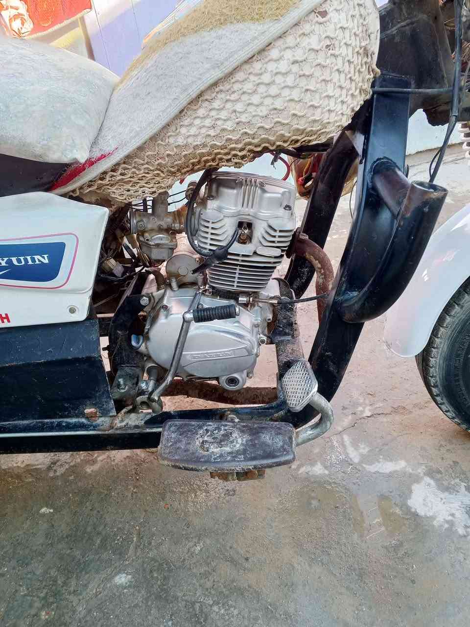 سلام عليكم ستوته البيع موديل 16اوراق اصولي جاهزه من كلشي مكانك شطره سعر مليون 250        ***********
