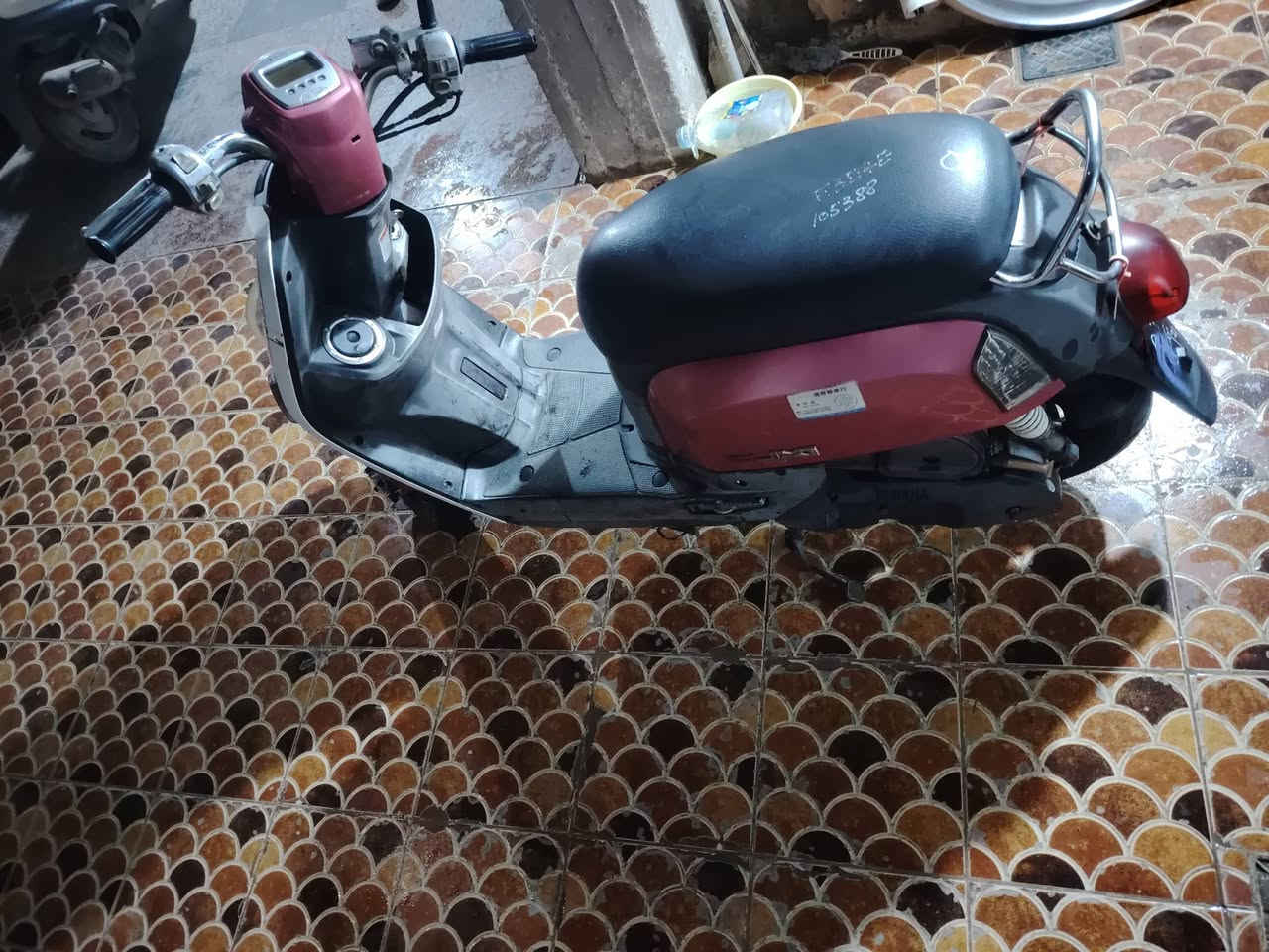 السلام عليكم ماكس بوليس كفرات ابلادي ختم واحد الدراجة حتة السواد. المكينة برغي مامفتوح بيهة علئ الفحص الدراجة نوزل عل خاص الراقم *********** بخدمة الشراي
