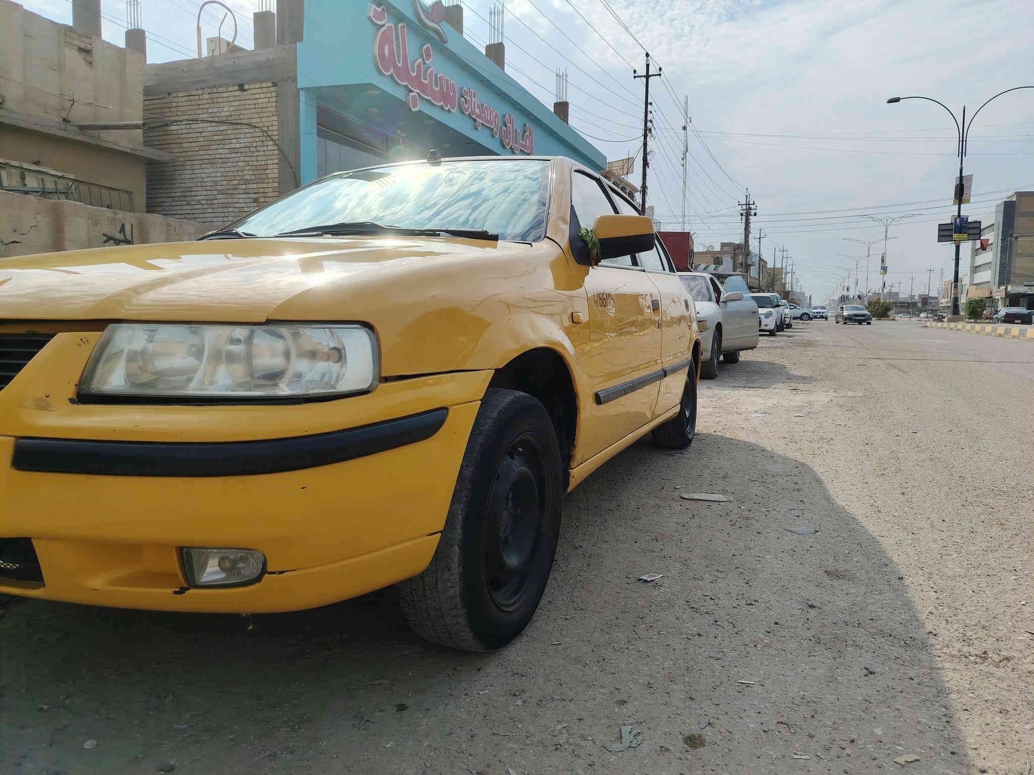 للبيع ب 33
سياره خير من الله تبريد شغال كهربائيات كلها شغاله كمينه و كير خير من الله. السعر 33 و بيها مجال 
مكاني الشطره ***********
