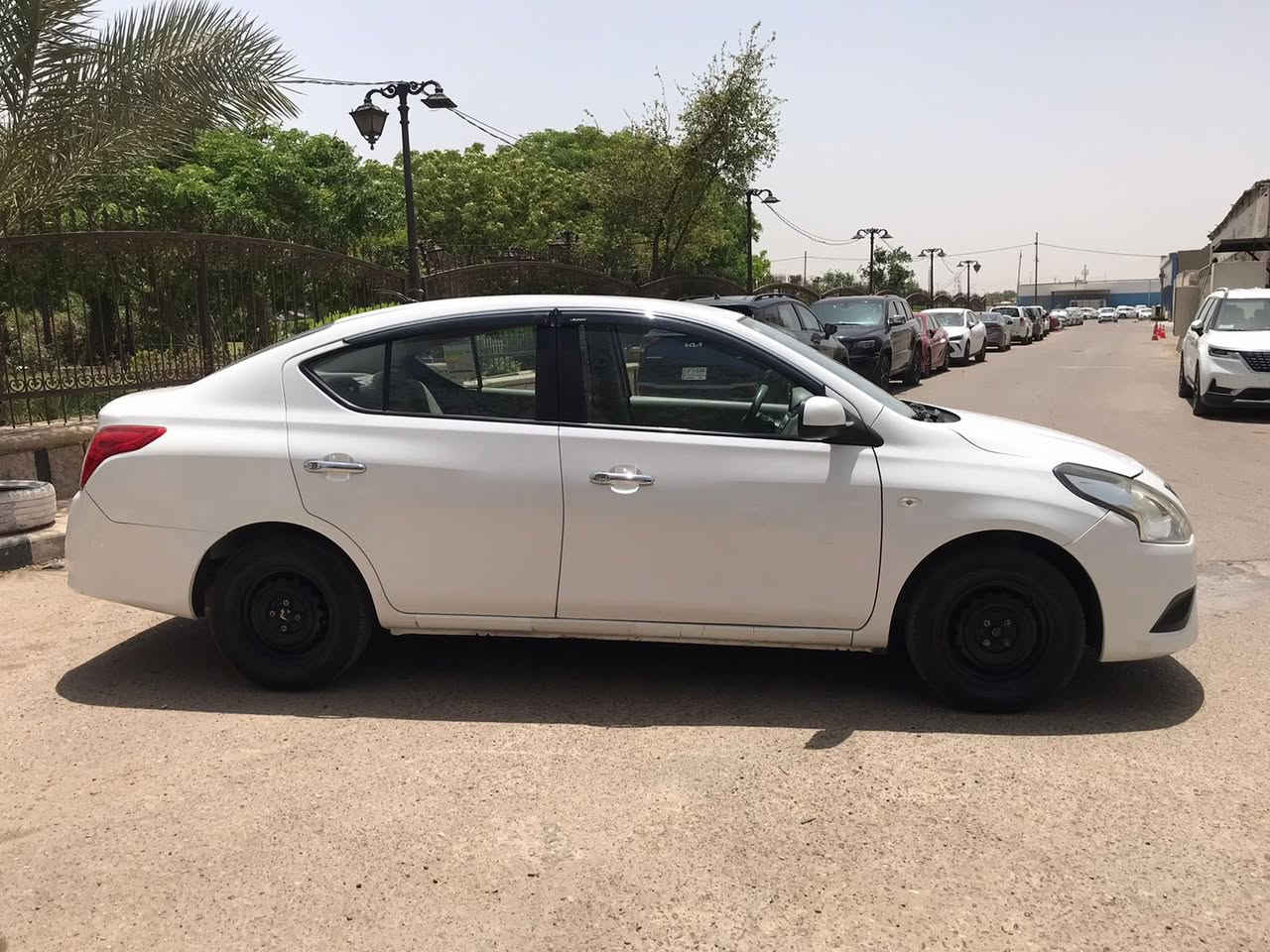 السلام عليكم نيسان سني موديل 2019 هندي رقم اربيل بسمي  ماشيه 160جاهزه من كلشي بيه قبق جنطه صبغ وجملغ خلفي وربع البنيد صبغ وموجوده الصوره مال على كد الصبغ الي صبغته كير محرك صدر تخم تاير كله جديد تبريد ثلج العنوان بغداد البياع السعر ب 88وبيه مجال حك الجيه ***********/***********
