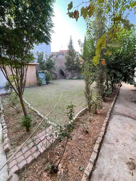 دار للبيع 
مكان كركوك برخودان مقابيل عرفه قرب ثلاث تنكيات
مساحه550 متر 
سعر 95 مليون 
غرفتين نوم و هول و استيقبال و مطبخ و كراج كبير و حديقتين كبير و بيتونه
شيزراد عقارات
للاستفسار اكثر اتصل علي الارقام التاليه
***********
***********
* نستقبل جميع عروضاتكم السكنية 🏠 والتجارية 🏡 بكافة مناطق 
او زيارة مكتبنا 
ع سايدين مركز شرطة رحيم اوه مقابل مختبر پار كركوك
