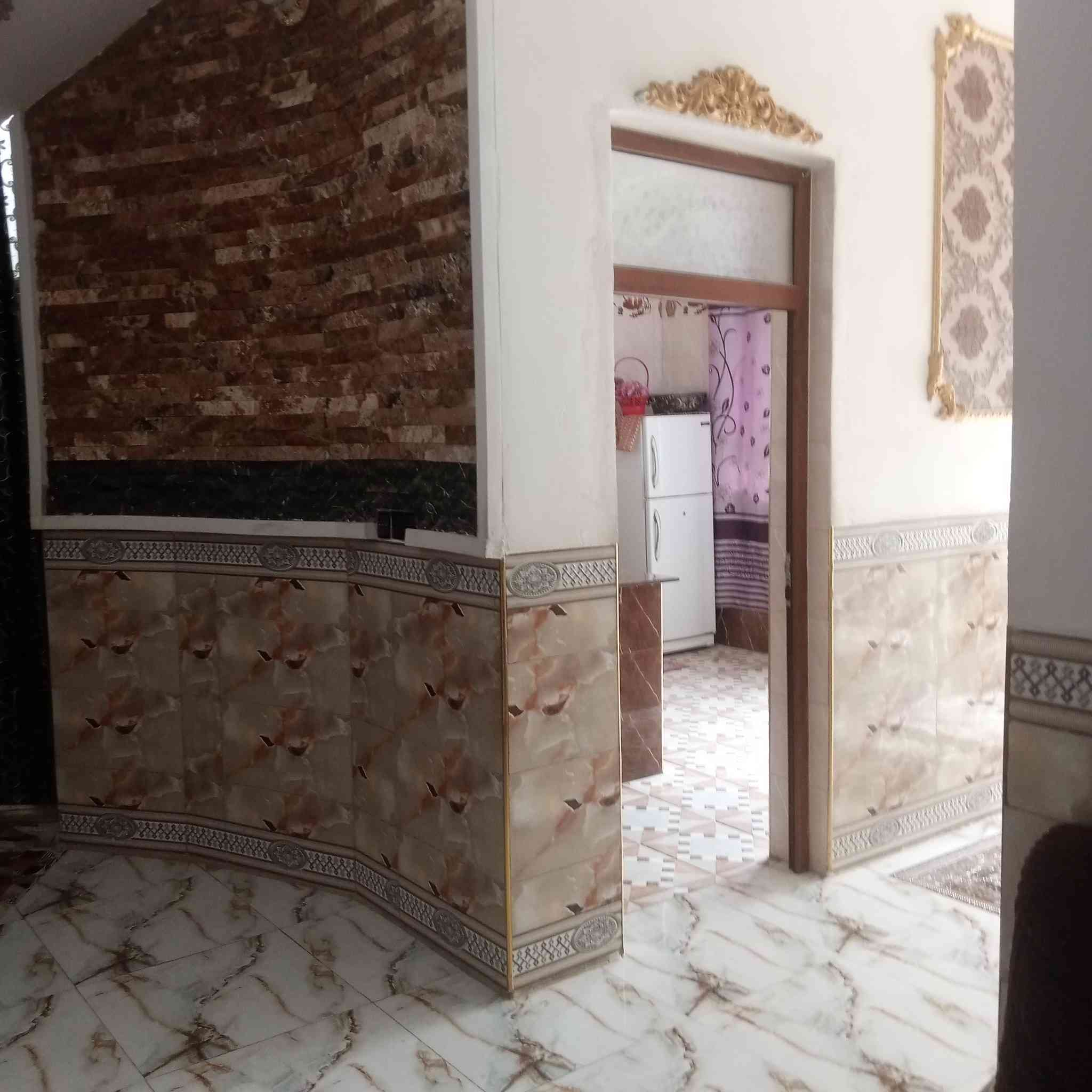 بيت للبيع زراعي وره بدعه شارع 30  مساحة 200م قريب على طابو يبعد عن شارع 30 مسافه 30م  بنص طابوقديم والجديد طابو  نصار
***********
