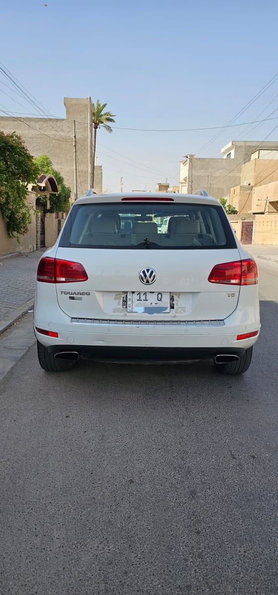 سلام عليكم فولسواجن 2012 خليجي 6 سلندر 3500بدون صبغ ماشيه 155 كيلو رقم بغداد باسمي السعر 110 وبيهه مجال ***********
