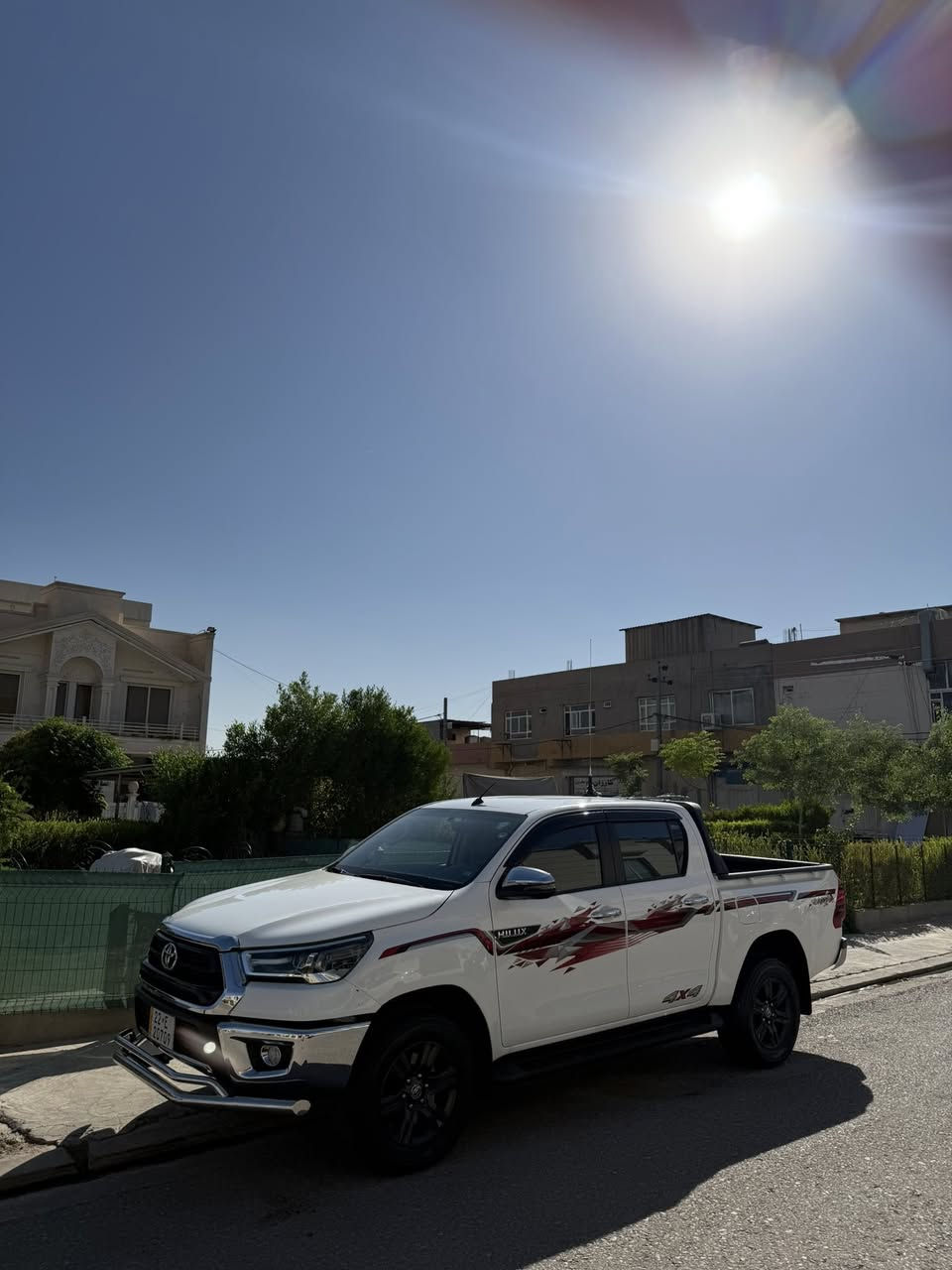 السلام عليكم تويوتا هايلوكس موديل 2022ماشيه49الف سياره لوك جديده  رقم اربيل المكان اربيل ***********
