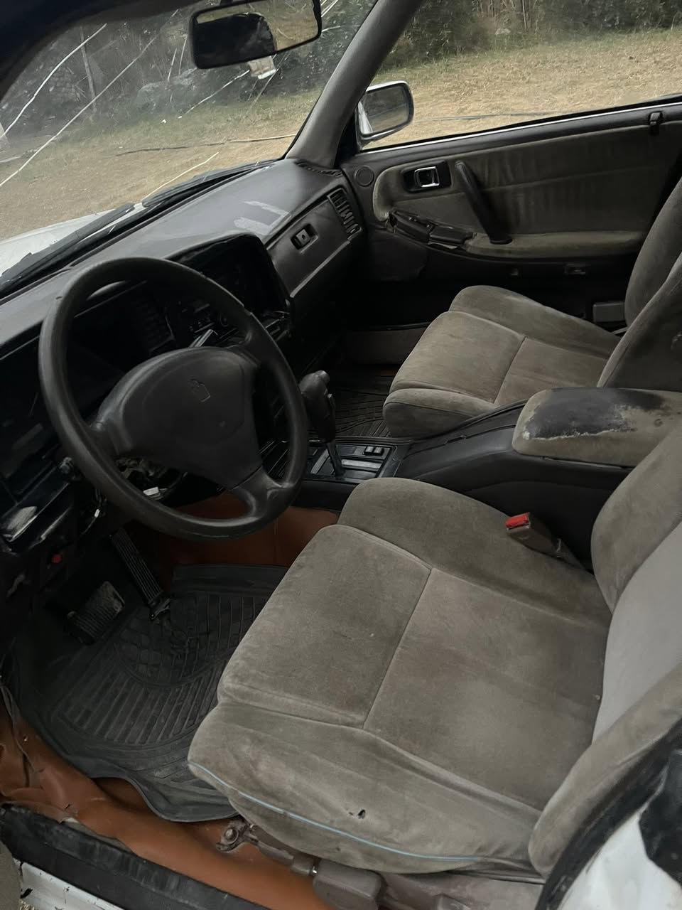 هارتوب مكفوله من عيب الشرعي مديل 90 كير محرك ٢٥٠٠ مكفولات بس حداديه نص عمر  تحويل ثاني يوم 
السعر 35  الاستفسار *********** مكاني بابل
