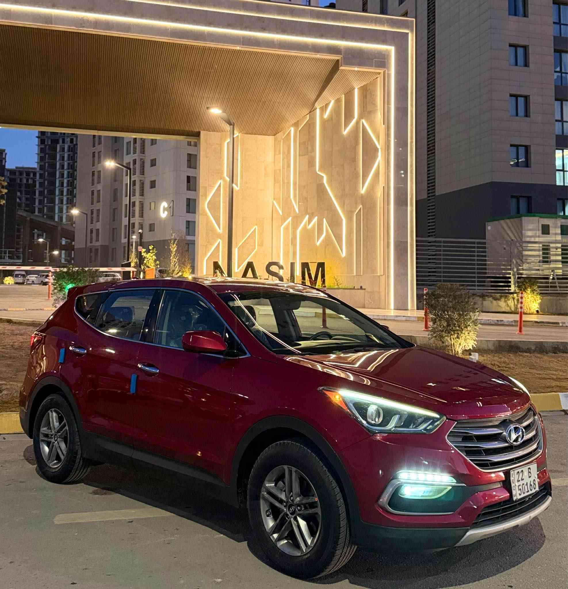 السلام عليكم للبيع سنتافيا مديل 2017 وارد امريكي حادثها نص الباب مال الجنطه فقط بدون اي دواخل وضربه قويه يعني صبغ نص الجنطه فقط مكينه 4 سلندر ماشيه 60 الف سياره كلش جديده السعر 155 للاستفسار *********** بغداد, العراق
