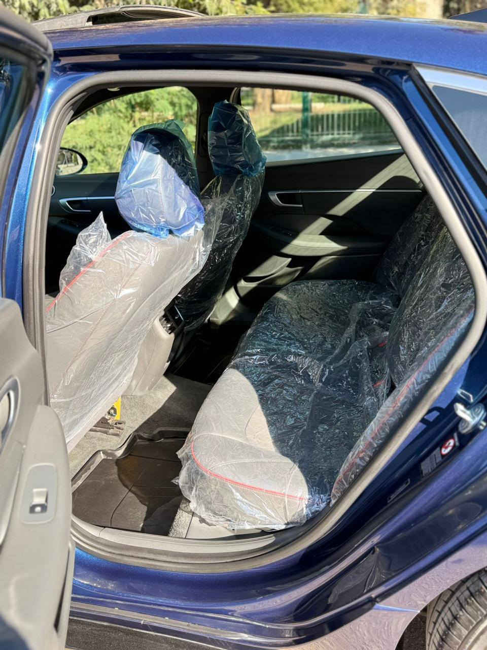 للبيع او مراوس 
‎
 هيونداي سوناتا 2021    
رقم اربيل  شرط وكالة  او تحويل 

  
المواصفات 
✅لمتدد اعلى فئة 1/1
✅ محرك 1600 تيربو جارج 
✅ قمارة السيارة بانوراما 
✅ حساسات خلفية اصل 
✅ حساسات الانحراف عن المسار 
✅ رادار امامي تفاعلي للتنبيه والبريك الذاتي 
✅ اشارات بالمرايا الجانبية 
✅ بصمة باب وبصمة تشغيل وتشغيل عن بعد
✅ ويل كب لمتد حجم 19 مع طقم تاير بحالة ممتازة 
✅ غرفة السيارة لون رصاصي جلد ومخمل 
✅ تحكم كهربائي متكامل لمقعد السائق فقط 
✅ تحكم ستيرن جهتين متكامل الايعازات مع الرادار
✅ شفتات ستيرن للتحكم بالكير العادي
✅ شاشة دشبول كبيرة متكاملة الايعازات 
✅ تبريد المركبة قطعتين امامي وخلفي 
✅ شاحن موبايل وايرلس مع منافذ USB,AUX
✅ خاصية تثبيت المركبة وحساسات انحراف المسار 
☎️☎️للاستفسار : ***********
 ملاحظه السونار موجود  بالمنشور 
مكان بغداد الدوره 
السعر  160وبيه مجال
