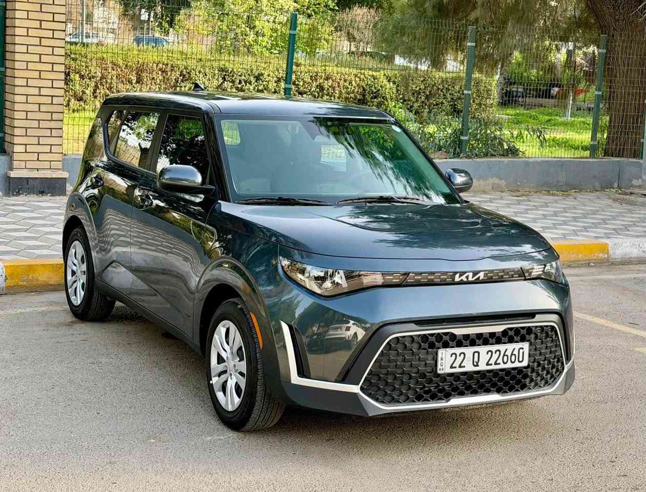 السلام عليكم للبيع فقط بدون مراوس
للي يدور زيرو 
🔥🔥ماشيه 600 كيلو فقط بعدهة مصايره الف جديده بوضع الشركة
كيا صول موديل 2025
وارد امريكي ترقيم جديد اربيل بسم شركة
 تحويل لو وكاله مضمون بضمانتي
حادث باب خلف السايق وهلال جاملغ خلفي بجم كبس ايرباك برده فقط 
مواصفات 
شاشة الكتروني ديجتل 
محرك 2000 دوش 
رادار امامي 
رادار خلفي
مانع انزلاق
نظام نقطة عمياء 
كروز مثبت سرعة
شاشه كبيرة كار بلي 
كامرة دوارة 
تحديد مسار / قيادة ذاتية 
توقف ذاتي  / تنبيه مسار
اشارة ترحيب / اطفاء ذاتي 
تحكم جهتين ستيرين
حساس اطارات 
3 وضعيات قياده
‏ SPORT-SMART-NORMAL
--------------------------
مكان السيارة بغداد العطيفيه
السعر 167 وبيهة مجال بسيط 
للأستفسار 📞
*********** بغداد, العراق
