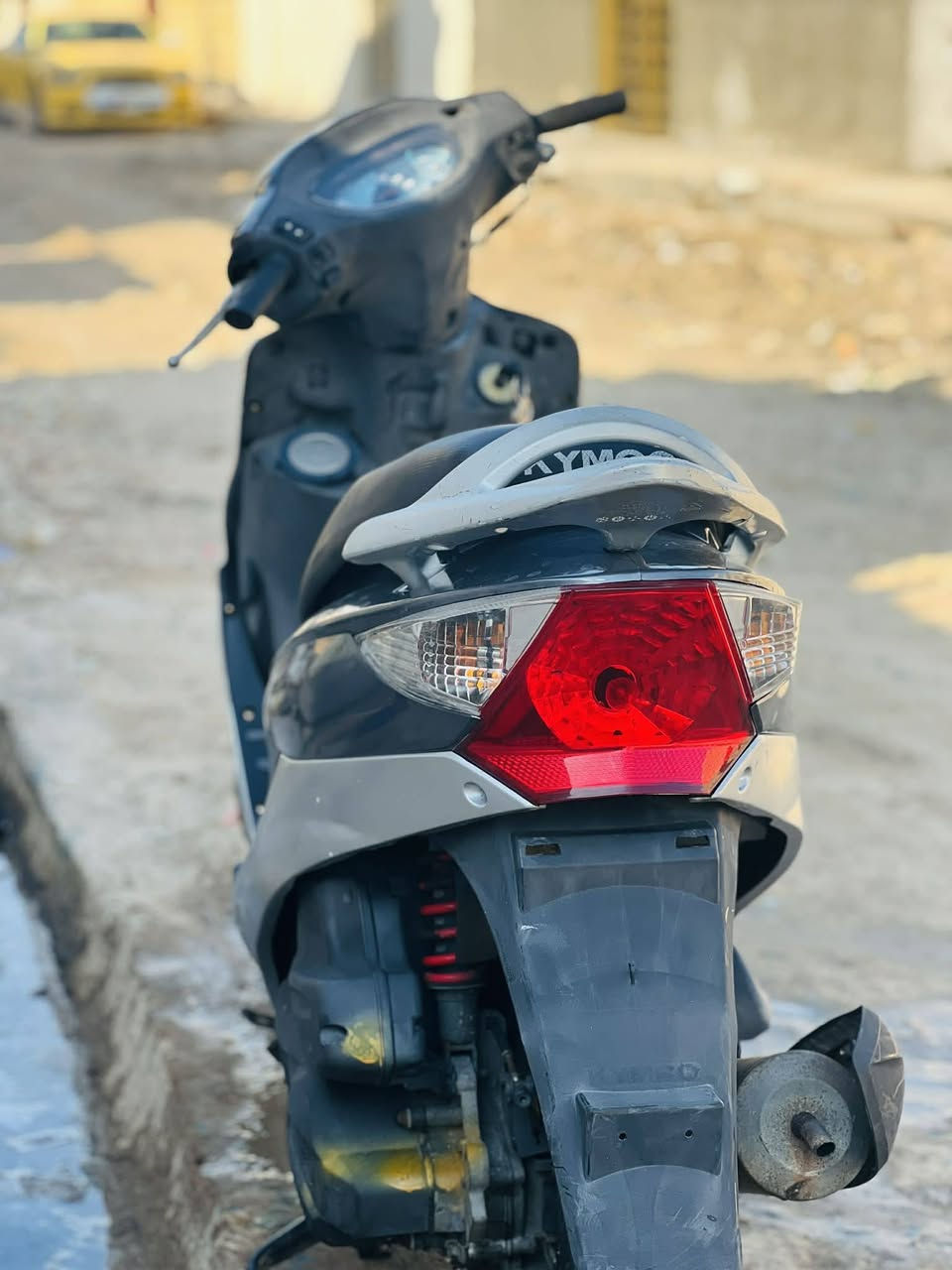 دراجه كامكو فحل للبيع دراجه شوفت عينك صار شهر طالعه من لباله ب ٨٥٠ وبيه مجال للشراي
***********
