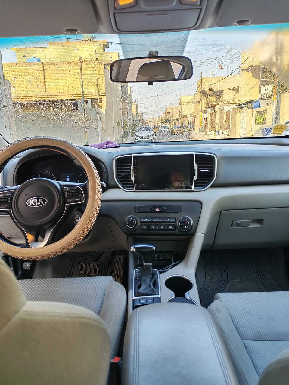 السلام عليكم كيا سبورتج خليجي 2017 للبيع نص فول بيها الباب الجنطه مبدل ***********
