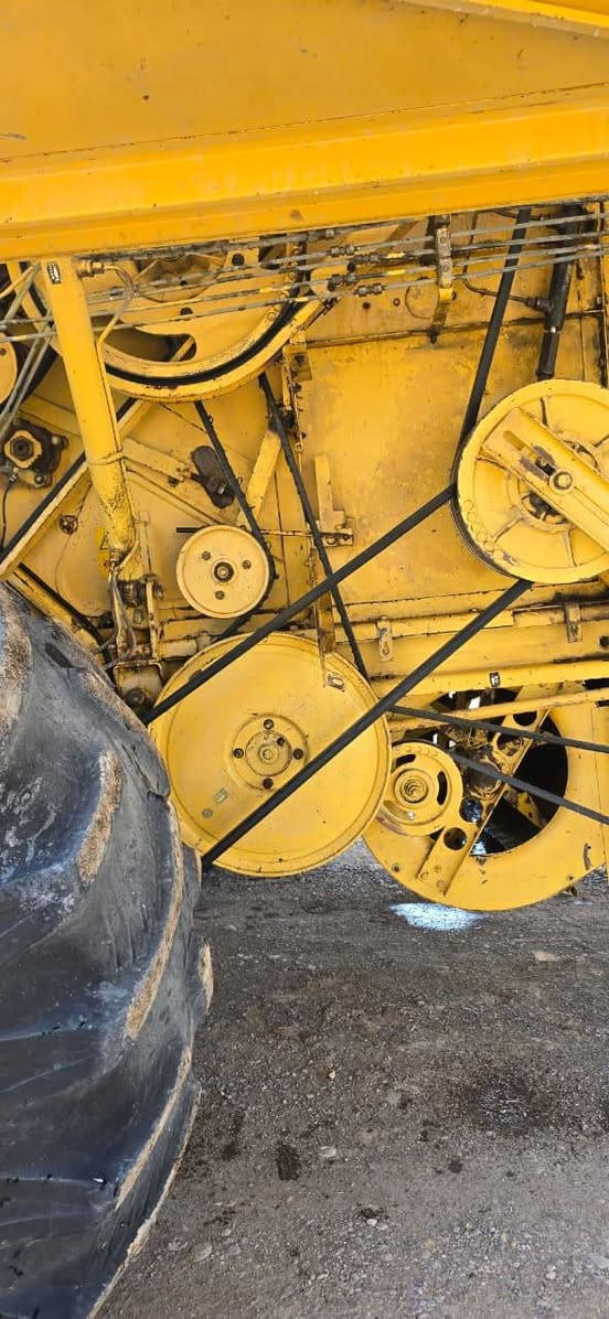 سلام عليكم حاصده للبيع مديل 2001. مكفوله. رقم واسط.  قايش (5)بلم. تك درام. طبله 15  سعر 45وبيه مجال بصيط.  مكان واسط الكوت. ستفسار. ***********
