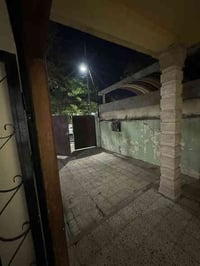 البكر خلف بيت جدي • ٢١٦م • كراج سيارة