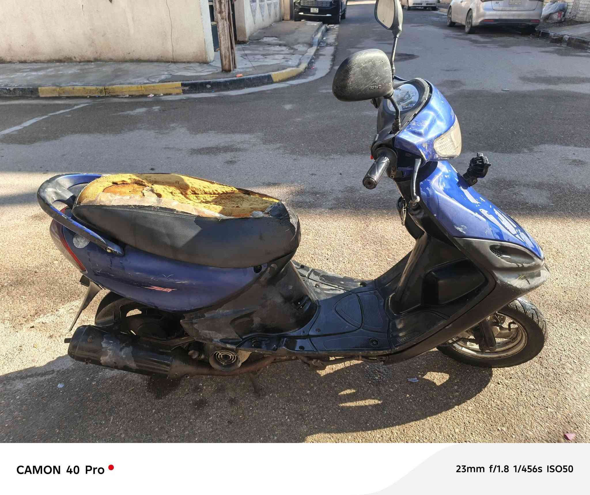 السلام عليكم دراجة ماكس قجمة للبيع نكرة سلف هندر محرك نضيف برغي ممفتوح الكشر كدامكم  سعرها 250 عنواني بغداد الغزالية ***********
