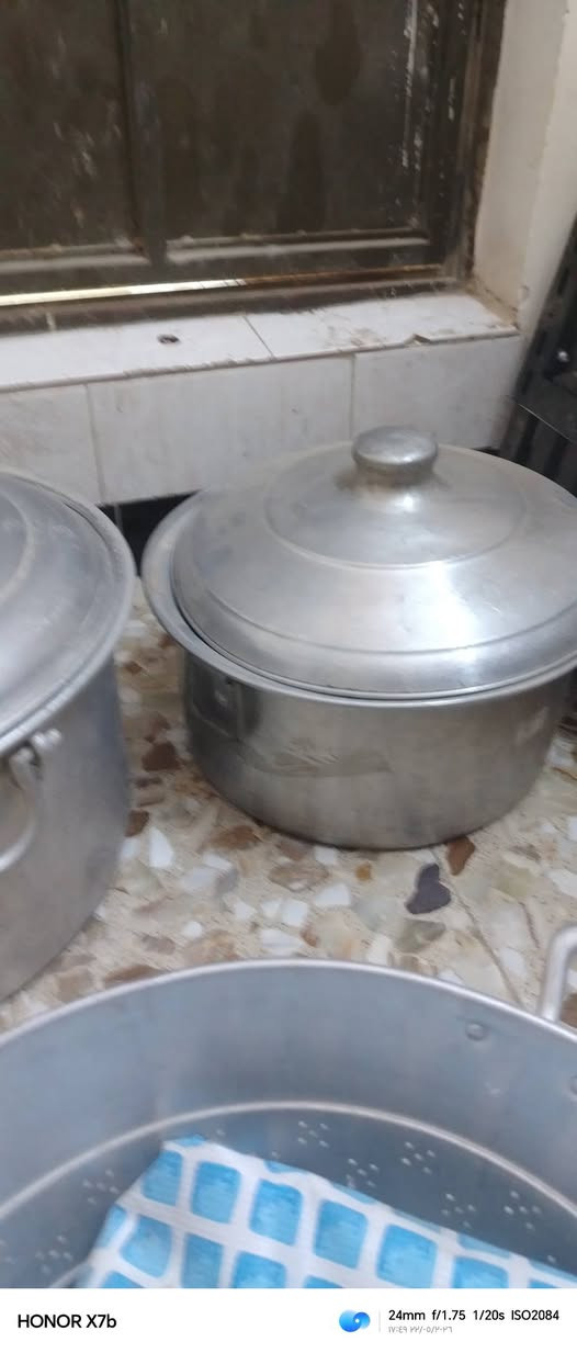 السلام عليكم جدوره اثنين مع مصفي فافون مال الأول قديمات امهات العراوي وانضاف حيل واحد قياس الحلك ٥٤ والثاني ازغر ٤٧ والمصفي ٥٤ أعلى سعر ابيع مكاني رئاسه الأمين


**إذا كنت صاحب هذا الإعلان وتريد حذفه لأي سبب، رجاءا أرسل رسالة إلى الدعم الفني**