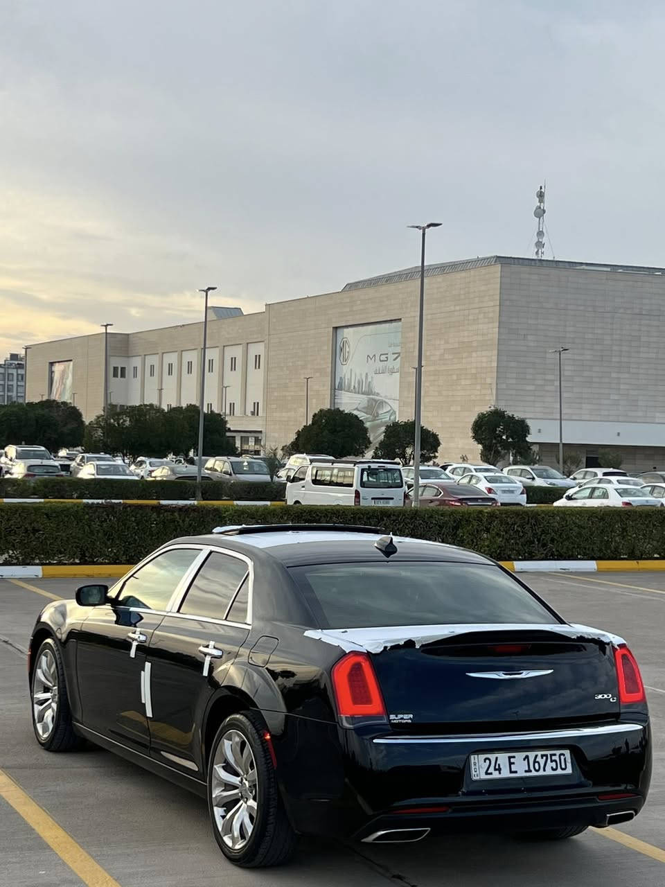 ئؤباما ٢٠١٧ C
سيارة كلين 
بدون سبغ بدون بارد 
واحد رسحة سغير بي 
سيارة گير محرك حدادية تبريت كلة بشرت 
سيارة Cفولي فول
سيارة كشن حارد بارد 
كشن  خزن سوكان خزن 
كشن جوة هيتر 
پةردة خلفي بيلادي 
سيارة فولي فول 
دواخل كريمي 
سيارة حيل حلوو
سيارة رقم سنةوي كلة جديد 
سيارة ٤ تيارات جديد 
***********عندي واتساب
