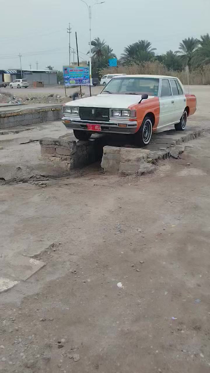 كراون للبيع موديل 80 كير مكينه تخم تأير اصوليات جاهزه ميه بل ميه للاستفسار***********
