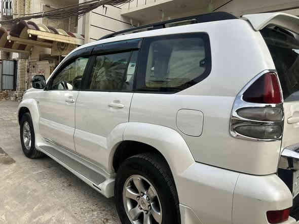 السلام عليكم 

عندي برادو 2008 ابيض رقم بعداد باسمي
السيارة صار عشرة سنوات موجودة عندي ، اخذتها من شخص استوردها من الامارات باسمة  
السيارة نظيفة ومكفولة من الضربة والصبغ
صور السيارة موجودة واضحة بالمنشور 

اريدها 170 ورقة بيها مجال 

مكاني بغداد / شارع فلسطين 
***********
