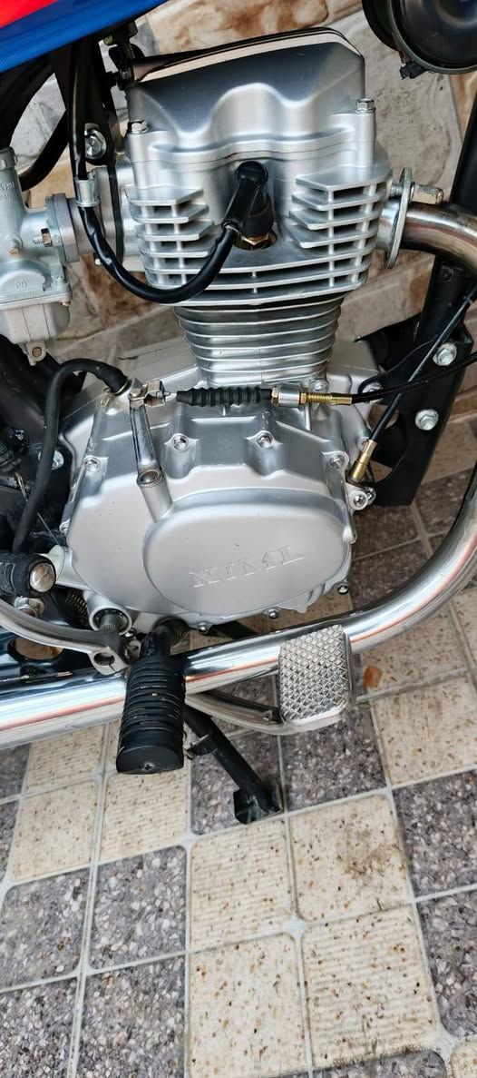 للبيع مديل ٢٦
السعر ٦٥٠ وبيها مجال بسيط 
***********
